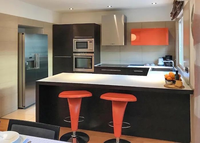 Vikendica Magnifica Pula